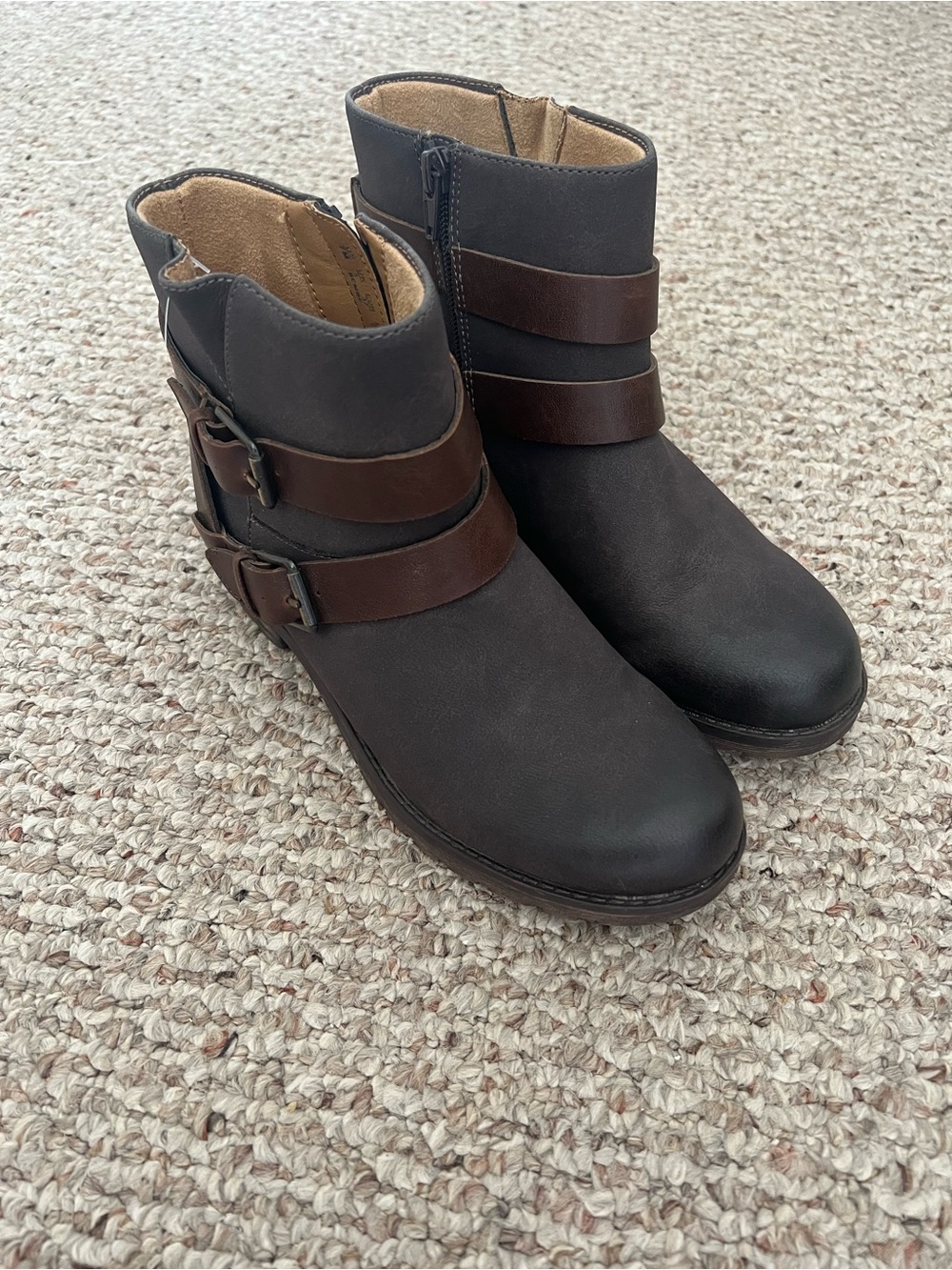 Natural Soul by Clarks Brown Double Buckle Ankle Boots Women’s Size 7M